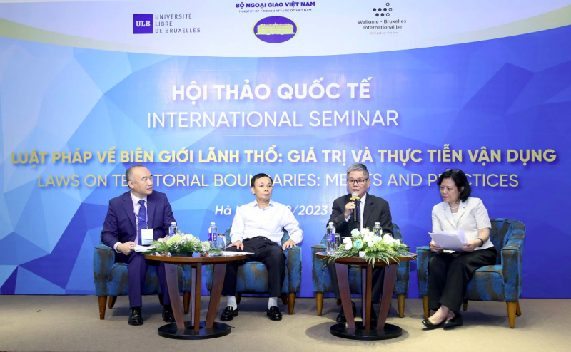 Hội thảo quốc tế “Luật pháp về biên giới lãnh thổ: Giá trị và thực tiễn vận dụng” Hội thảo quốc tế “Luật pháp về biên giới lãnh thổ: Giá trị và thực tiễn vận dụng”