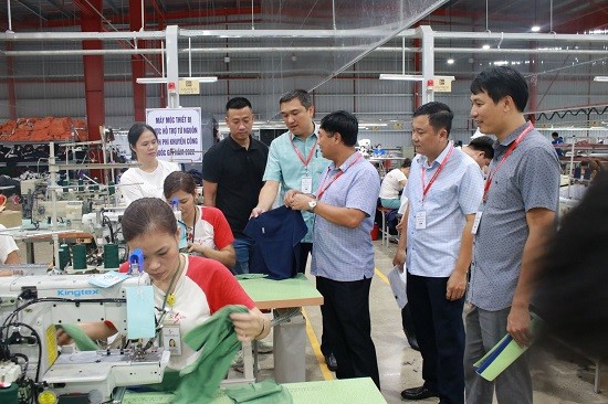 Doanh nghiệp áp dụng đổi mới công nghệ theo hướng sạch, thân thiện với môi trường Doanh nghiệp áp dụng đổi mới công nghệ theo hướng sạch, thân thiện với môi trường