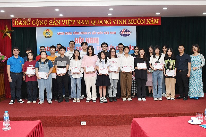 Công đoàn Tổng công ty Lilama tuyên dương học sinh giỏi năm học 2022-2023