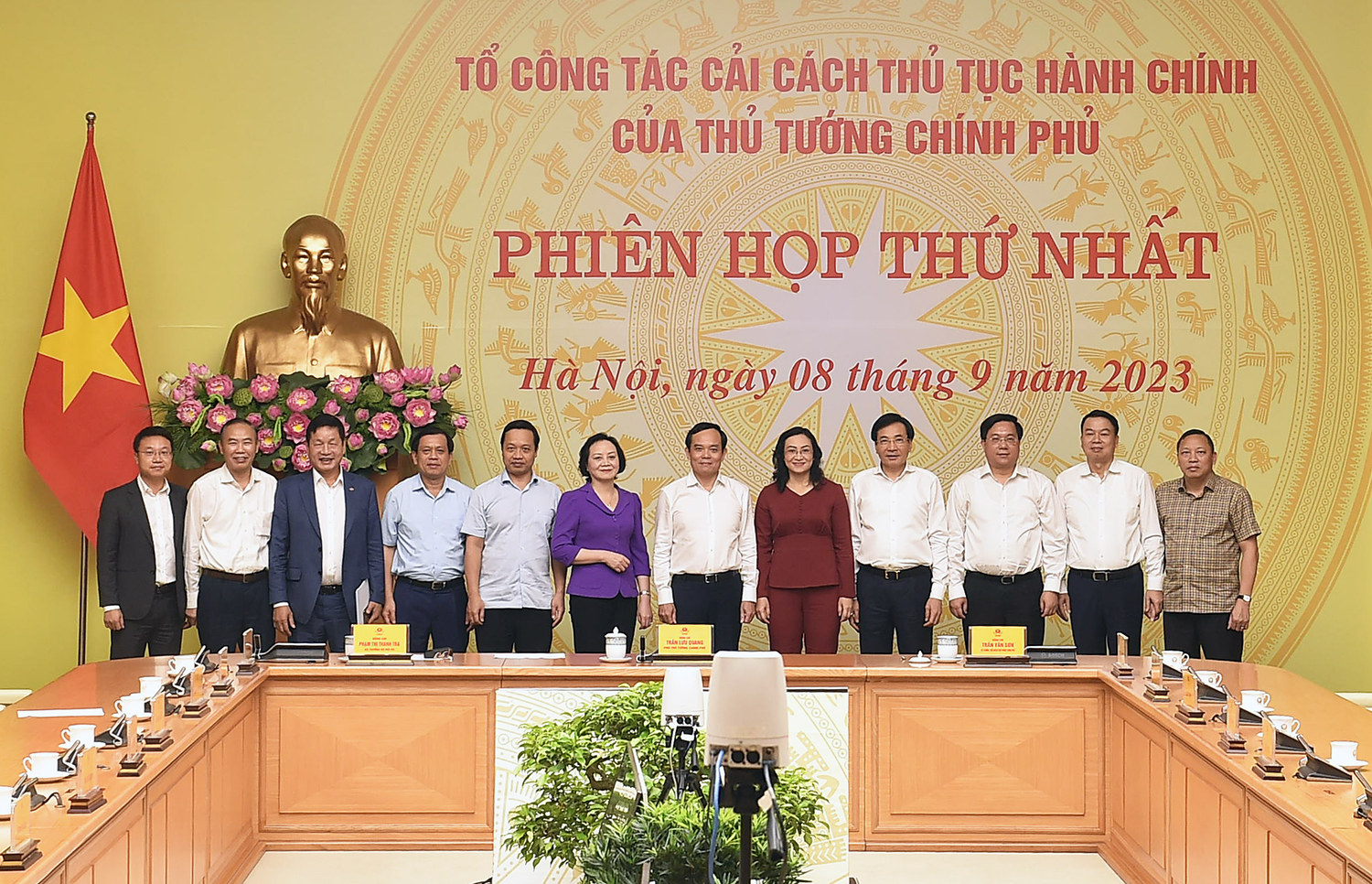 Nhiệm vụ kép, yêu cầu kép trong cải thủ tục hành chính - Ảnh 4. Nhiệm vụ kép, yêu cầu kép trong cải thủ tục hành chính - Ảnh 4.