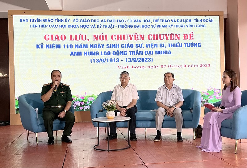 Giao lưu, nói chuyện chuyên đề về nhà khoa học quân sự tài năng Trần Đại Nghĩa Giao lưu, nói chuyện chuyên đề về nhà khoa học quân sự tài năng Trần Đại Nghĩa