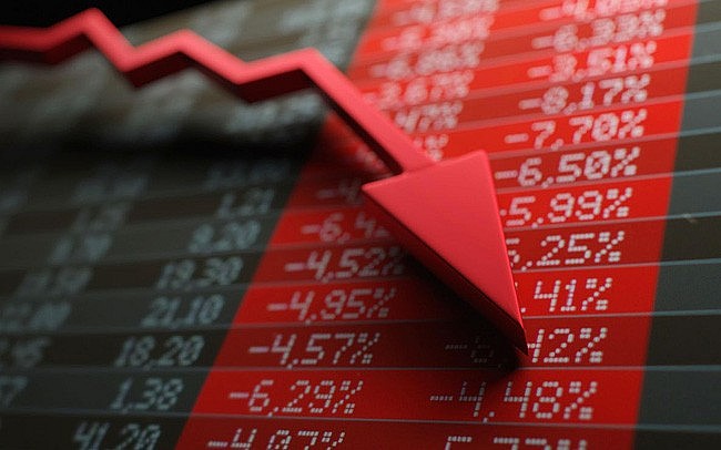 VN-Index rực lửa ngày đầu tuần do áp lực bán tăng mạnh VN-Index rực lửa ngày đầu tuần do áp lực bán tăng mạnh