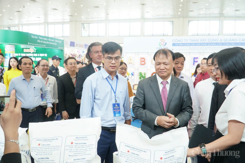 Khai mạc triển lãm công nghiệp hỗ trợ và chế biến chế tạo Đà Nẵng 2023 Khai mạc triển lãm công nghiệp hỗ trợ và chế biến chế tạo Đà Nẵng 2023