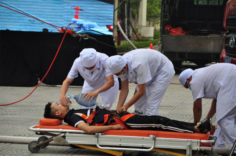 Cần làm gì khi cơ thể bị tổn thương do khói khí Cần làm gì khi cơ thể bị tổn thương do khói khí