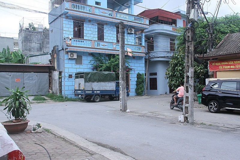 Thanh Hóa: Chỉ đạo quyết liệt việc di dời, giải quyết dứt điểm 3.120 cột điện dưới lòng đường Thanh Hóa: Chỉ đạo quyết liệt việc di dời, giải quyết dứt điểm 3.120 cột điện dưới lòng đường