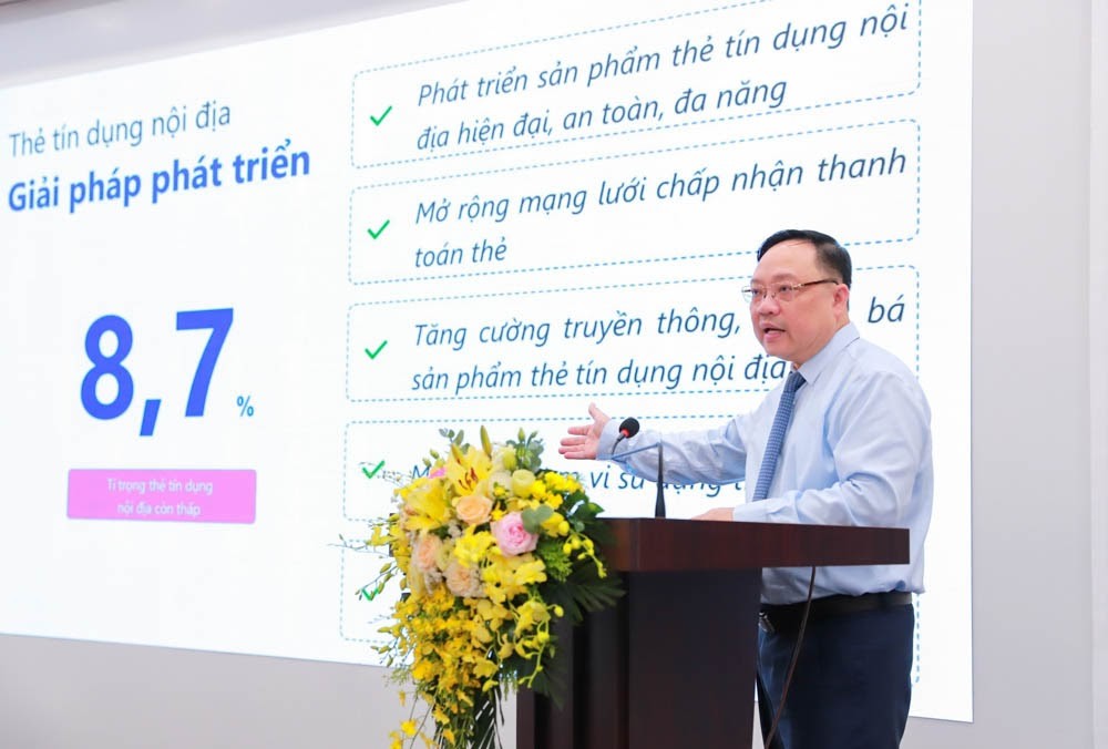 Thanh toán điện tử trở thành một phần quen thuộc trong hoạt động hàng ngày của người dân