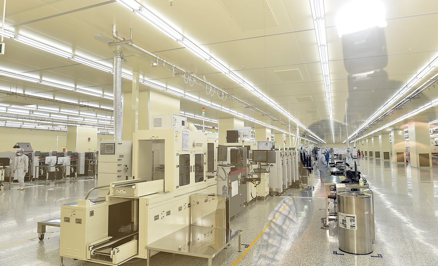 Phó Thủ tướng Trần Lưu Quang dự lễ khánh thành dự án sản xuất chất bán dẫn đầu tiên tại miền Bắc - Ảnh 5. Phó Thủ tướng Trần Lưu Quang dự lễ khánh thành dự án sản xuất chất bán dẫn đầu tiên tại miền Bắc - Ảnh 5.