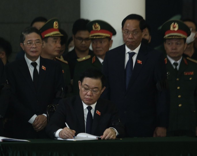 Tổ chức trọng thể lễ tang Thượng tướng Nguyễn Chí Vịnh Tổ chức trọng thể lễ tang Thượng tướng Nguyễn Chí Vịnh