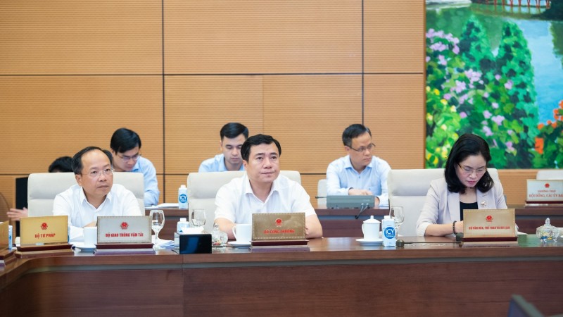 Giải pháp bảo đảm cung ứng điện được ngành Công Thương quan tâm thực hiện Giải pháp bảo đảm cung ứng điện được ngành Công Thương quan tâm thực hiện