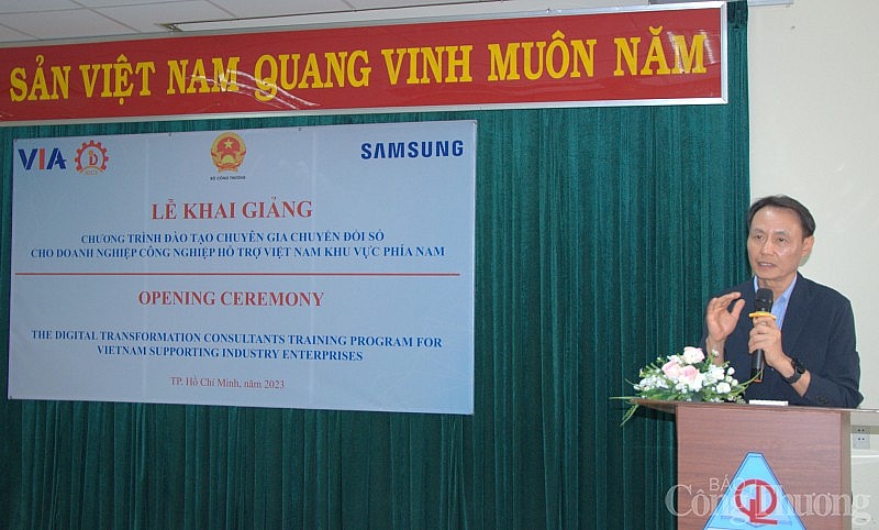 Bộ Công Thương hợp tác với Samsung đào tạo chuyên gia chuyển đổi số