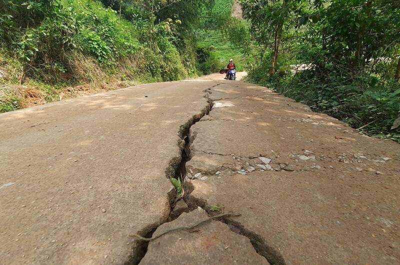 Cận cảnh loạt công trình trăm tỉ "đắp chiếu" tại Quảng Nam