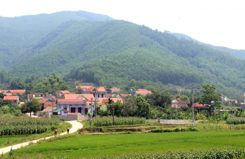 Huyện miền núi Sơn Động đổi thay từng ngày (Ảnh: Xuân Thỏa) Huyện miền núi Sơn Động đổi thay từng ngày (Ảnh: Xuân Thỏa)