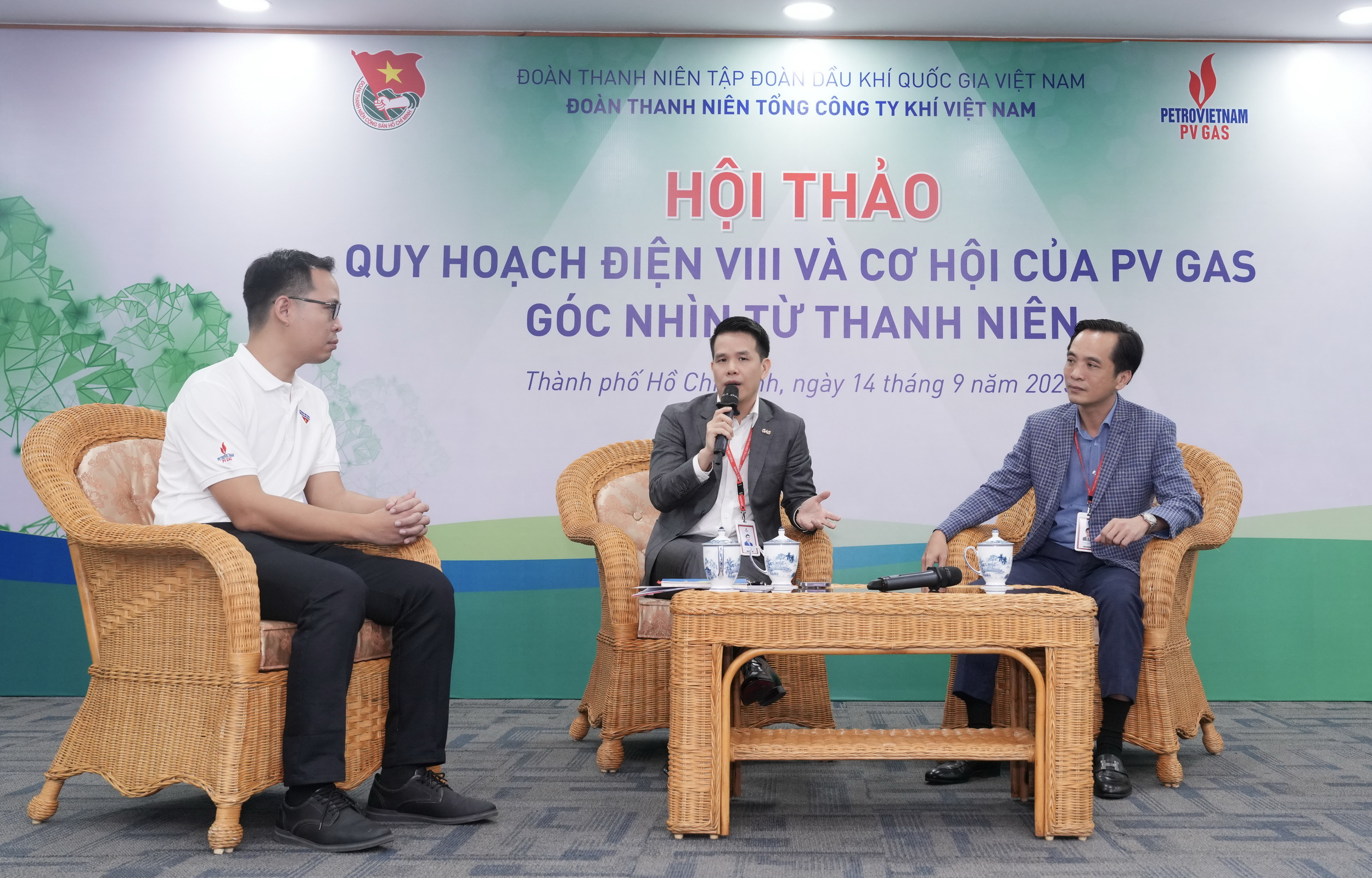 “Quy hoạch điện VIII và cơ hội của PV GAS – Góc nhìn từ thanh niên” “Quy hoạch điện VIII và cơ hội của PV GAS – Góc nhìn từ thanh niên”