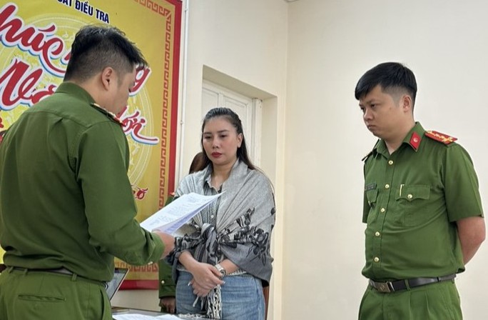 Hoa hậu thiện nguyện 2022 lừa đảo chiếm đoạt tài sản của nhiều người - Ảnh 1. Hoa hậu thiện nguyện 2022 lừa đảo chiếm đoạt tài sản của nhiều người - Ảnh 1.