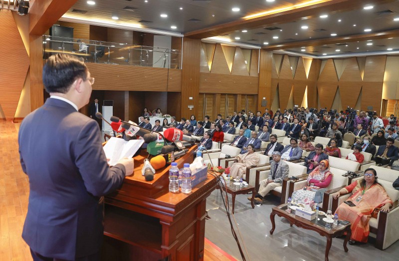 Chủ tịch Quốc hội Vương Đình Huệ: Dòng chảy thế giới đòi hỏi tất cả chúng ta cần có tư duy và hành động mới Chủ tịch Quốc hội Vương Đình Huệ: Dòng chảy thế giới đòi hỏi tất cả chúng ta cần có tư duy và hành động mới