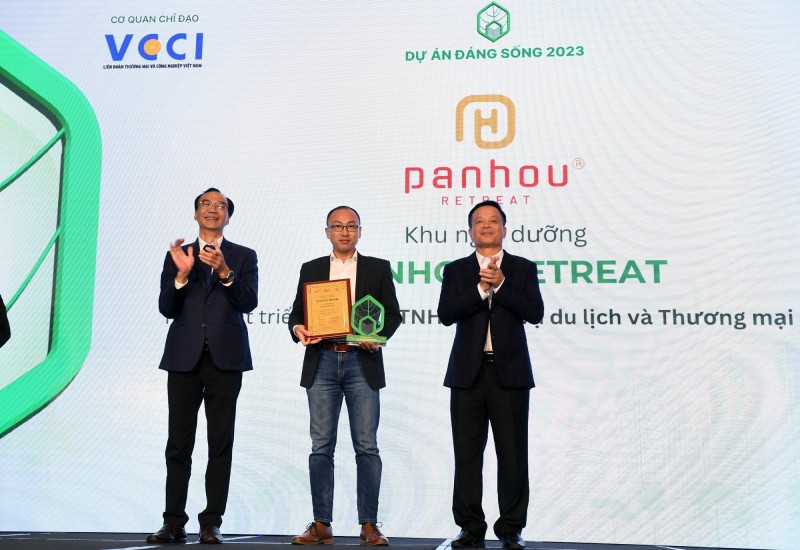 Diễn đàn Phát triển bền vững thị trường bất động sản-Trao chứng nhận cho dự án đáng sống 2023 Diễn đàn Phát triển bền vững thị trường bất động sản-Trao chứng nhận cho dự án đáng sống 2023