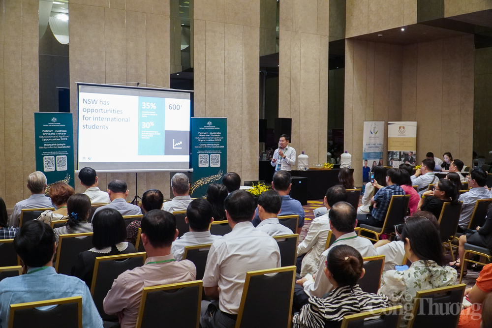 100 đại diện từ Úc quảng bá giáo dục và ẩm thực tại Nha Trang