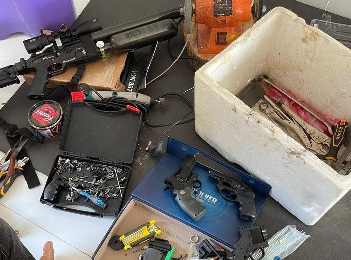 Tang vật thu giữ trong quá trình vây bắt