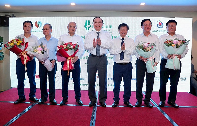 Báo chí đồng hành cùng doanh nghiệp phát triển xanh: Hành động hướng tới Net Zero Báo chí đồng hành cùng doanh nghiệp phát triển xanh: Hành động hướng tới Net Zero