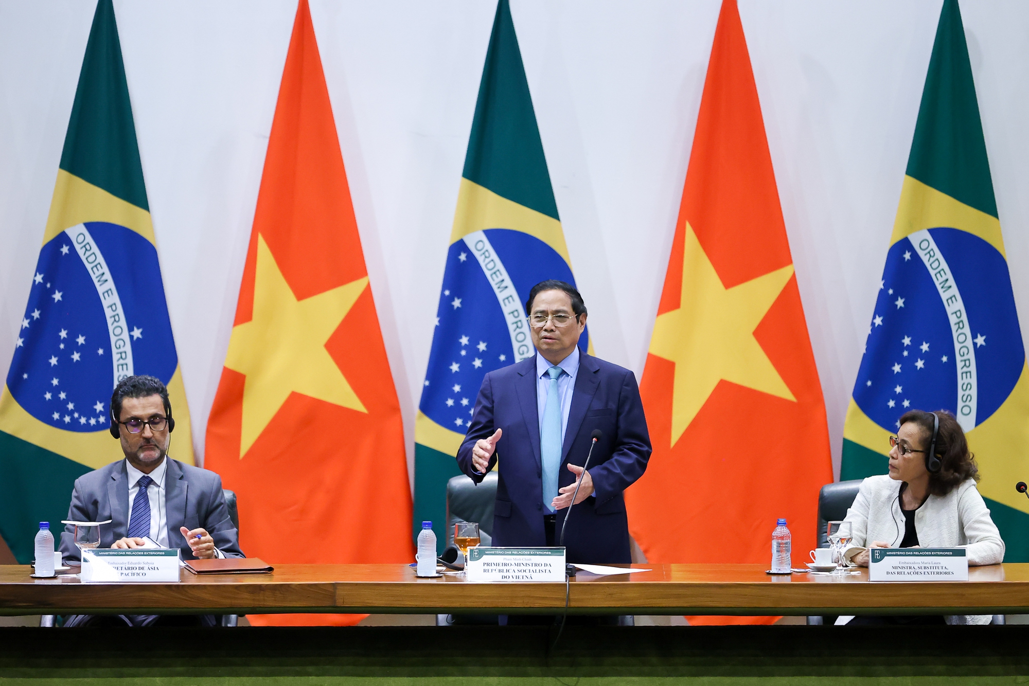 Thủ tướng: Hình mẫu Việt Nam cho thấy 'không có gì là không thể trong quan hệ quốc tế' - Ảnh 5. Thủ tướng: Hình mẫu Việt Nam cho thấy 'không có gì là không thể trong quan hệ quốc tế' - Ảnh 5.