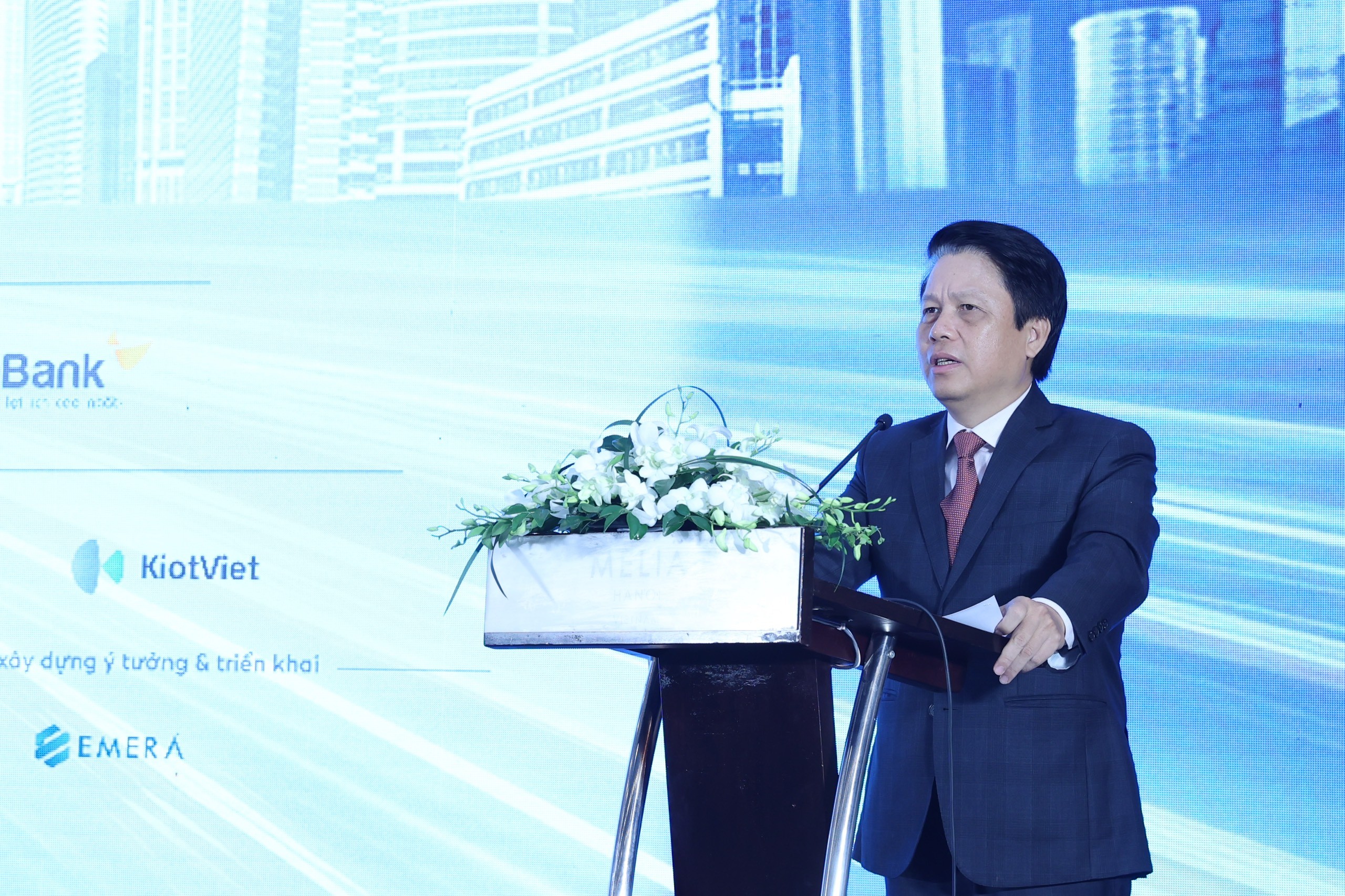 Phó Thống đốc Phạm Tiến Dũng: Sử dụng thẻ thanh toán người dân phải thấy “tiện và lợi”