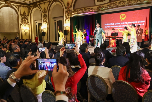 Những chuyến bay đêm và vị thế, vai trò Việt Nam với những cơ hội mang tầm chiến lược - Ảnh 22. Những chuyến bay đêm và vị thế, vai trò Việt Nam với những cơ hội mang tầm chiến lược - Ảnh 22.