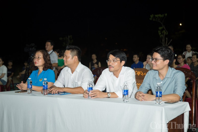 Đà Nẵng: Trao quà cho các cháu thiếu nhi con công nhân, người lao động có hoàn cảnh khó khăn