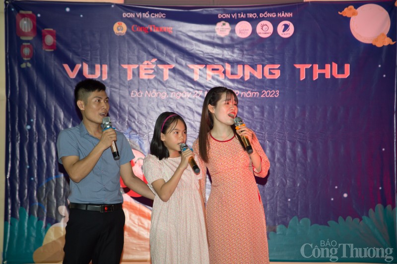 Đà Nẵng: Trao quà cho các cháu thiếu nhi con công nhân, người lao động có hoàn cảnh khó khăn