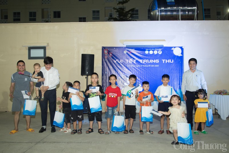 Đà Nẵng: Trao quà cho các cháu thiếu nhi con công nhân, người lao động có hoàn cảnh khó khăn