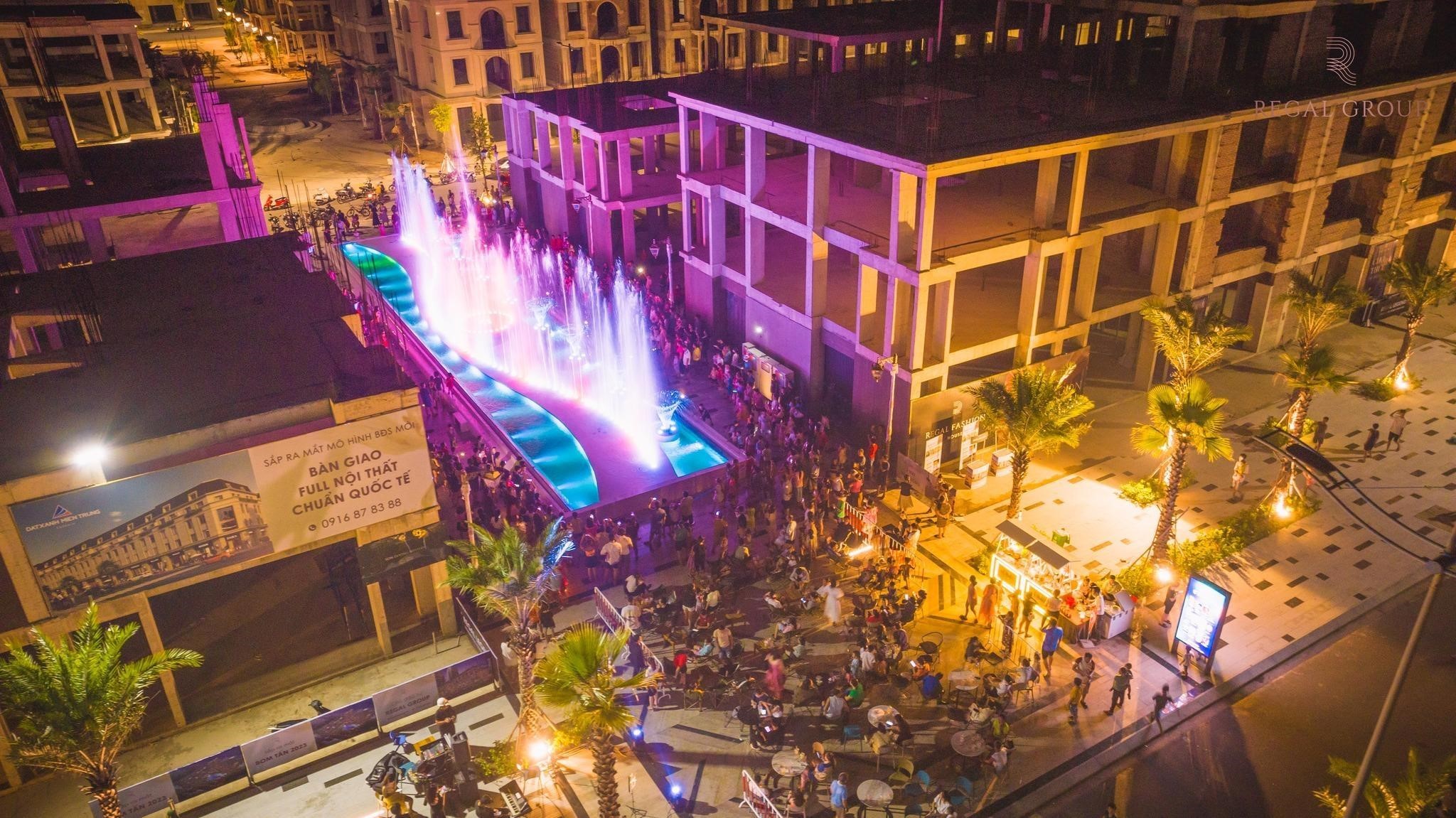 Nhiều sản phẩm du lịch mới mẻ, độc đáo thu hút du khách khi đến với Quảng Bình. (Ảnh: Regal Group) Nhiều sản phẩm du lịch mới mẻ, độc đáo thu hút du khách khi đến với Quảng Bình. (Ảnh: Regal Group)