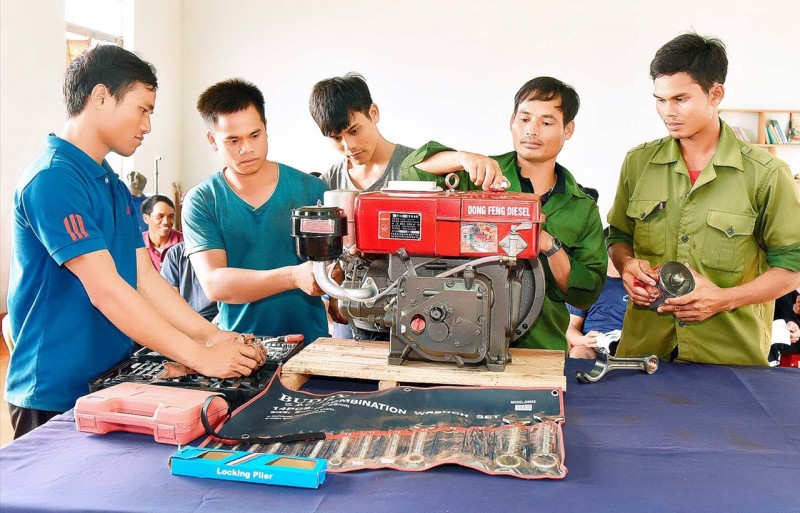 Quy định mới về hỗ trợ đất sản xuất và chuyển đổi nghề cho hộ đồng bào dân tộc thiểu số nghèo Quy định mới về hỗ trợ đất sản xuất và chuyển đổi nghề cho hộ đồng bào dân tộc thiểu số nghèo