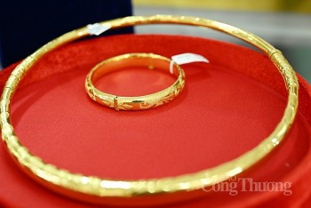 Giá vàng chiều nay 19/5/2024: Vàng SJC tuần qua sụt giảm, người mua vàng thua lỗ bao nhiêu?