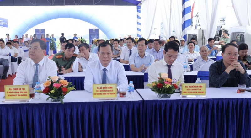 Cầu vượt sông Đáy nối Nam Định - Ninh Bình 1.450 tỷ đồng được triển khai thi công Cầu vượt sông Đáy nối Nam Định - Ninh Bình 1.450 tỷ đồng được triển khai thi công