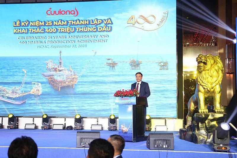 Cửu Long JOC kỷ niệm 25 năm thành lập và cột mốc 400 triệu thùng dầu Cửu Long JOC kỷ niệm 25 năm thành lập và cột mốc 400 triệu thùng dầu