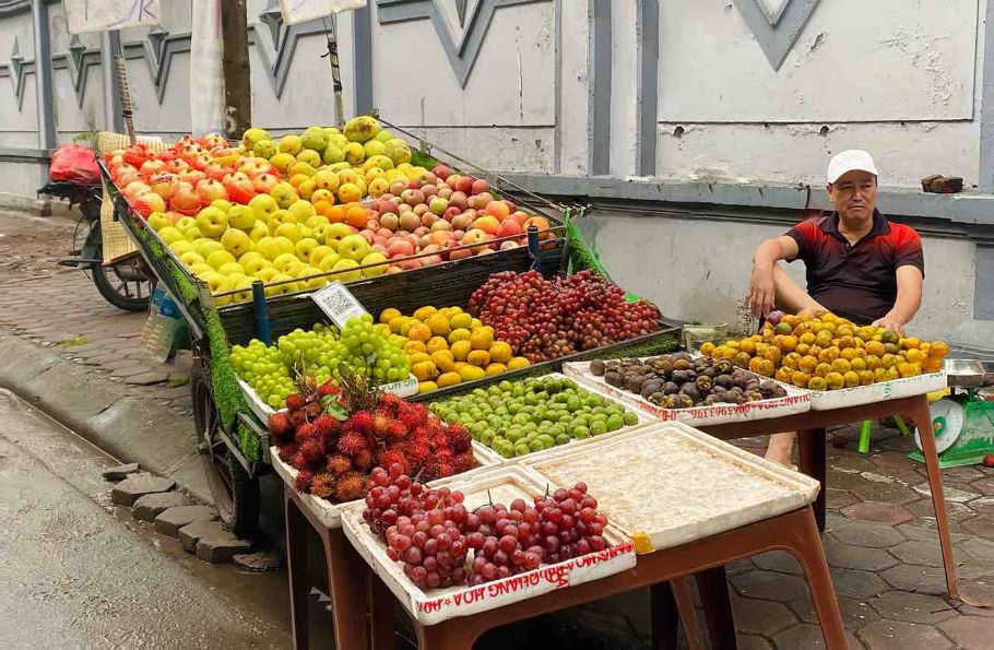 Hoa quả là một trong những mặt hàng bán chạy nhất dịp Tết Trung thu (15.8 Âm lịch). Ảnh: Linh Anh
