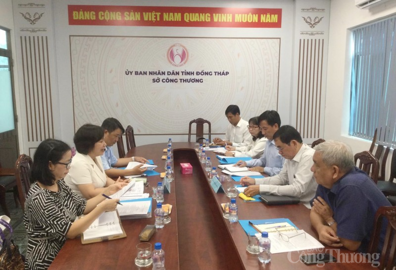 Sở Công Thương tỉnh Đồng Tháp: Tích cực triển khai công tác bảo đảm an toàn thực phẩm Sở Công Thương tỉnh Đồng Tháp: Tích cực triển khai công tác bảo đảm an toàn thực phẩm