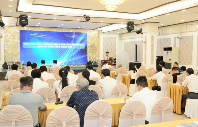 Thừa Thiên Huế: Đào tạo nguồn nhân lực thương mại điện tử