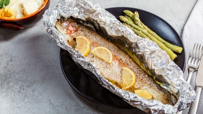 Giấy bạc bọc thực phẩm nướng có an toàn như chúng ta nghĩ? Giấy bạc bọc thực phẩm nướng có an toàn như chúng ta nghĩ?