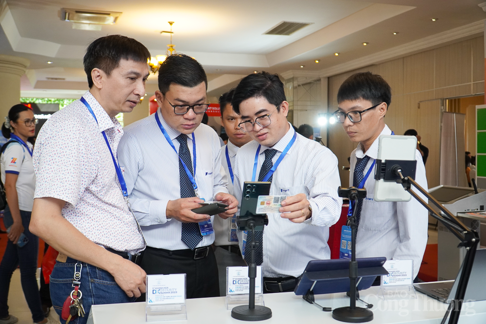 Các doanh nghiệp các giải pháp, sản phẩm dịch vụ chuyển đổi số, đảm bảo an toàn, an ninh mạng Các doanh nghiệp các giải pháp, sản phẩm dịch vụ chuyển đổi số, đảm bảo an toàn, an ninh mạng