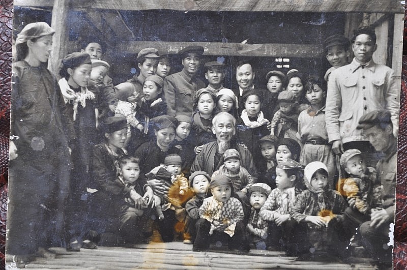 Ngày này năm xưa 8/10: Ban hành Quyết định phê duyệt Chương trình Thương hiệu quốc gia; Phê duyệt Quy hoạch tổng thể phát triển công nghiệp hỗ trợ