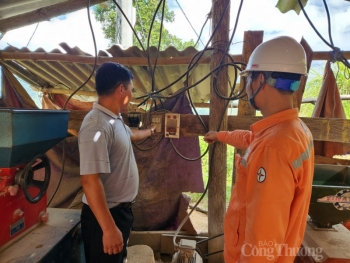 Bài 2: Đẩy nhanh các dự án đầu tư lưới điện, tạo xung lực cho phát triển kinh tế