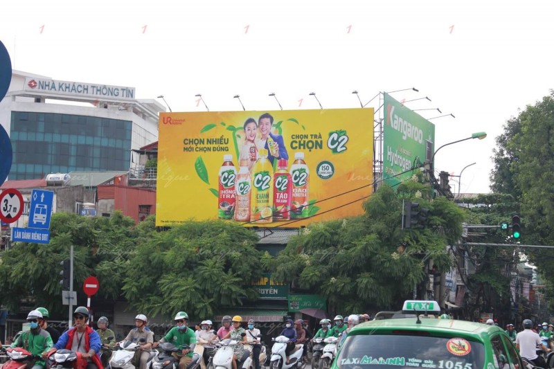 Tiếp tục rà soát các quy định về thủ tục hành chính để quảng cáo trên báo in, báo nói, báo hình; quảng cáo ngoài trời. Ảnh minh họa