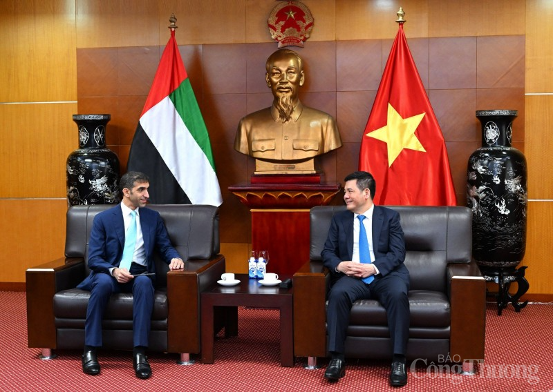 Kỳ họp lần thứ 5 Ủy ban liên Chính phủ Việt Nam - Các Tiểu vương quốc Ả-rập Thống nhất (UAE) Kỳ họp lần thứ 5 Ủy ban liên Chính phủ Việt Nam - Các Tiểu vương quốc Ả-rập Thống nhất (UAE)