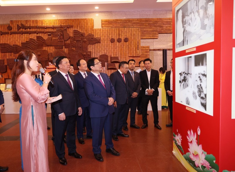 Thủ tướng Phạm Minh Chính dự Hội nghị vinh danh “Công dân Thủ đô ưu tú” năm 2023 Thủ tướng Phạm Minh Chính dự Hội nghị vinh danh “Công dân Thủ đô ưu tú” năm 2023