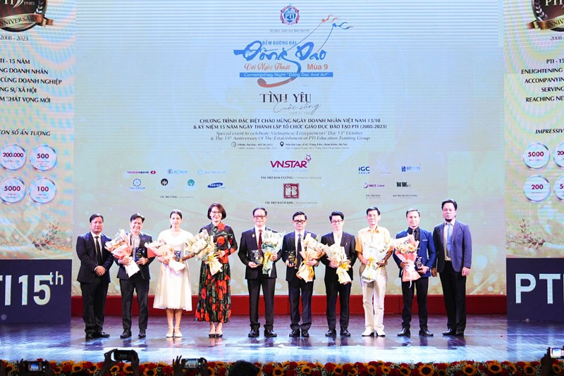 Bảo Tín Minh Châu đồng hành cùng doanh nhân Bảo Tín Minh Châu đồng hành cùng doanh nhân