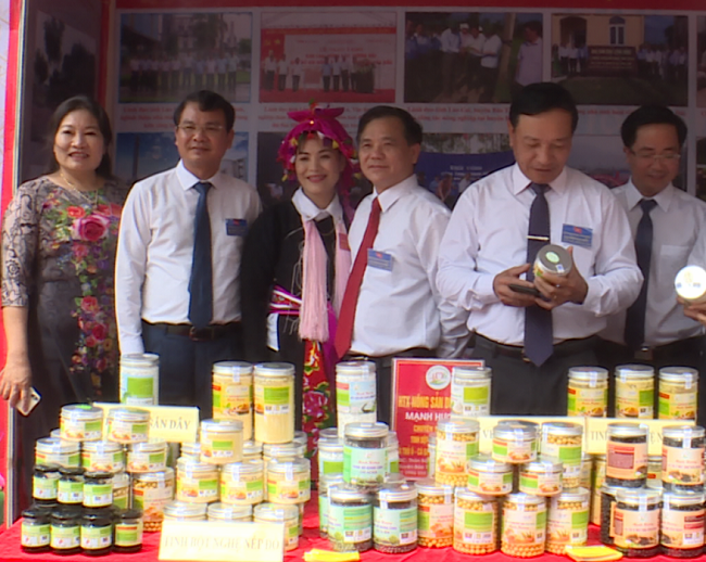 Bảo Thắng hiện có 30 sản phẩm OCOP trên sàn thương mại điện tử Bảo Thắng hiện có 30 sản phẩm OCOP trên sàn thương mại điện tử