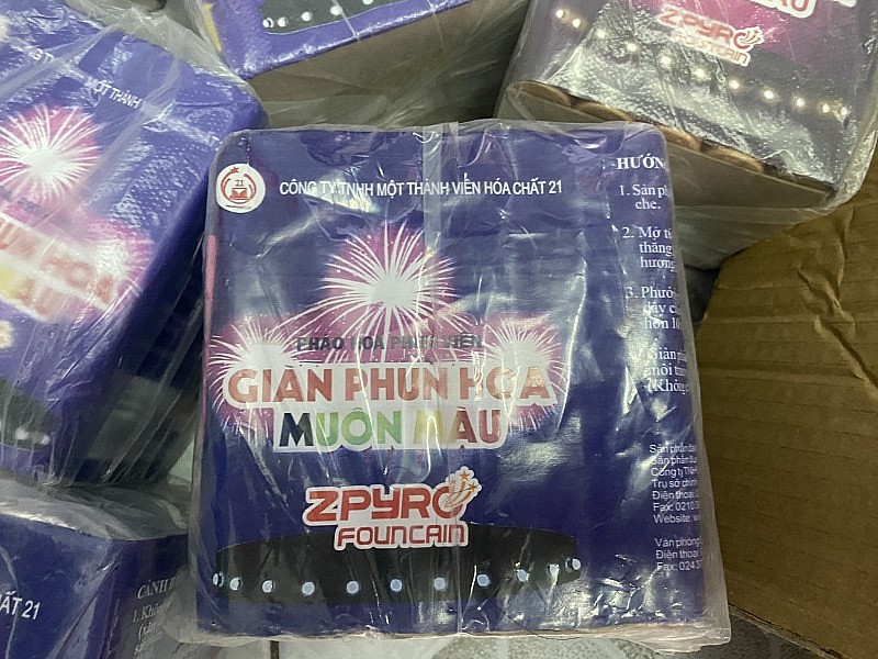 Vụ 1.459 ống phóng pháo hoa giả mạo Công ty Z121, chủ cơ sở khai gì?