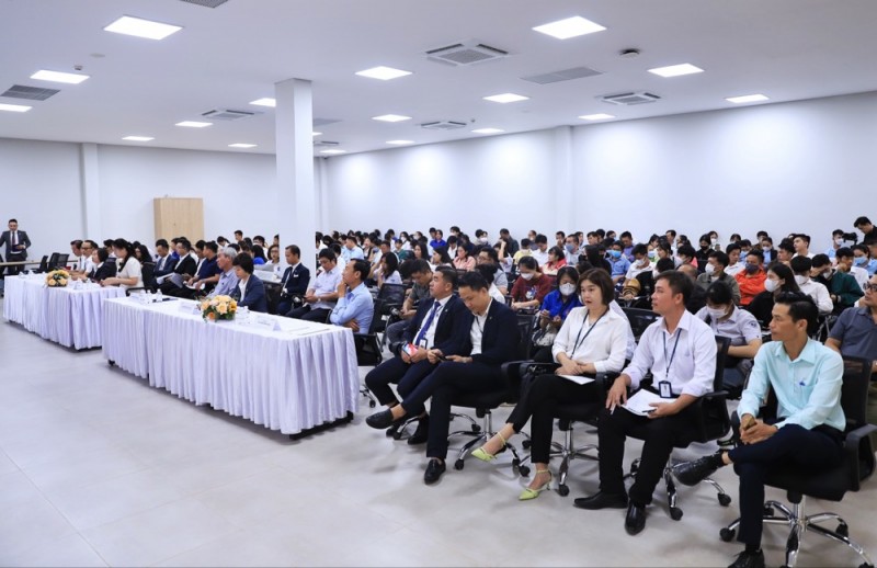 Ngày hội việc làm NovaWorld Phan Thiet 2023 thu hút nhiều lao động, sinh... Ngày hội việc làm NovaWorld Phan Thiet 2023 thu hút nhiều lao động, sinh...