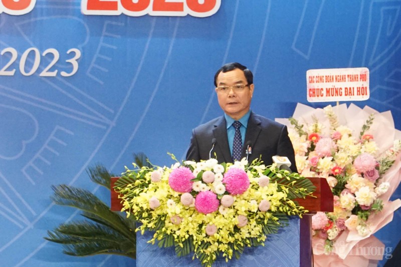 Bà Phan Thị Thúy Linh làm Chủ tịch Liên đoàn Lao động Đà Nẵng nhiệm kỳ 2023 – 2028 Bà Phan Thị Thúy Linh làm Chủ tịch Liên đoàn Lao động Đà Nẵng nhiệm kỳ 2023 – 2028