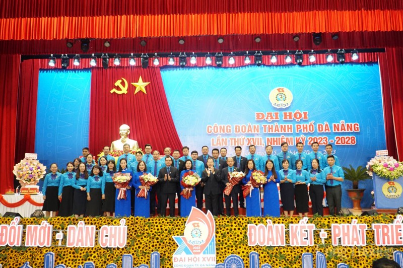 Bà Phan Thị Thúy Linh làm Chủ tịch Liên đoàn Lao động Đà Nẵng nhiệm kỳ 2023 – 2028 Bà Phan Thị Thúy Linh làm Chủ tịch Liên đoàn Lao động Đà Nẵng nhiệm kỳ 2023 – 2028